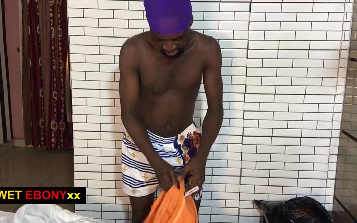 WET EBONY: Його член б'є правильні місця в моїх стінах пизди