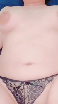 Rabuda mexicana mostra seu ânus e vagina inteiros em frente à câmera é fodida de suas costas mexicana vaqueira