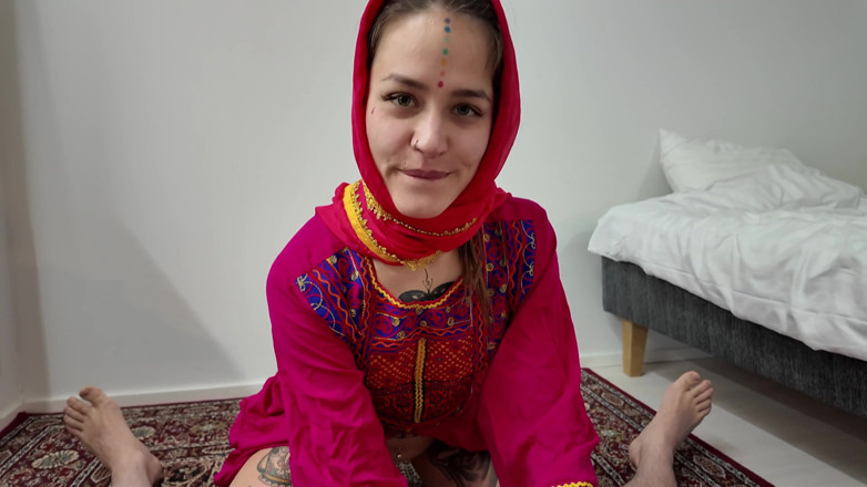 Amateur Homemade Porn: Трахаю мою афганскую сводную сестру, пока нашего папочки нет дома