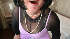 Nylon-Lottchen: Shape Wear Fürs Lottchen