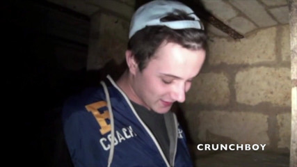 Crunch Boy: Femiante twink fucked by Theo in discret underground