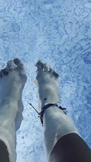 SassyTiff: Feet in the water