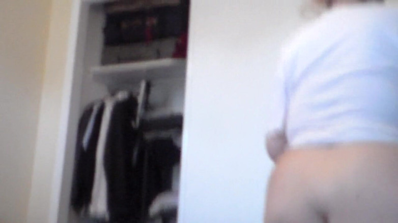 Sex hub couple: Jen are parte de un vibrator în pizdă și în cur