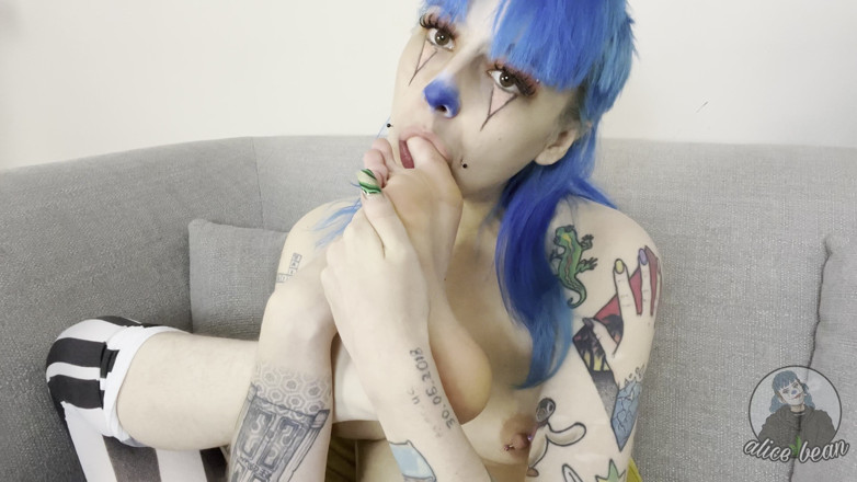 Alice Bean: Ted suger clowngirl