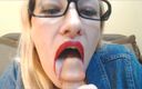 Ana Larina: 赤い口紅を塗った贅沢な唇で誘惑します。(フェチ)私はジャークオフし、贅沢に唾液で喉を吸うコックを作ります
