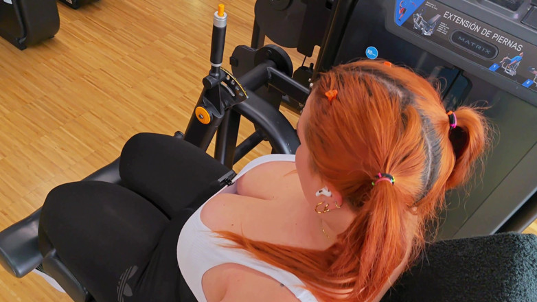 Latincurvyredhead: Personal Trainer Fucks His Student in Exchange for His Monthly...