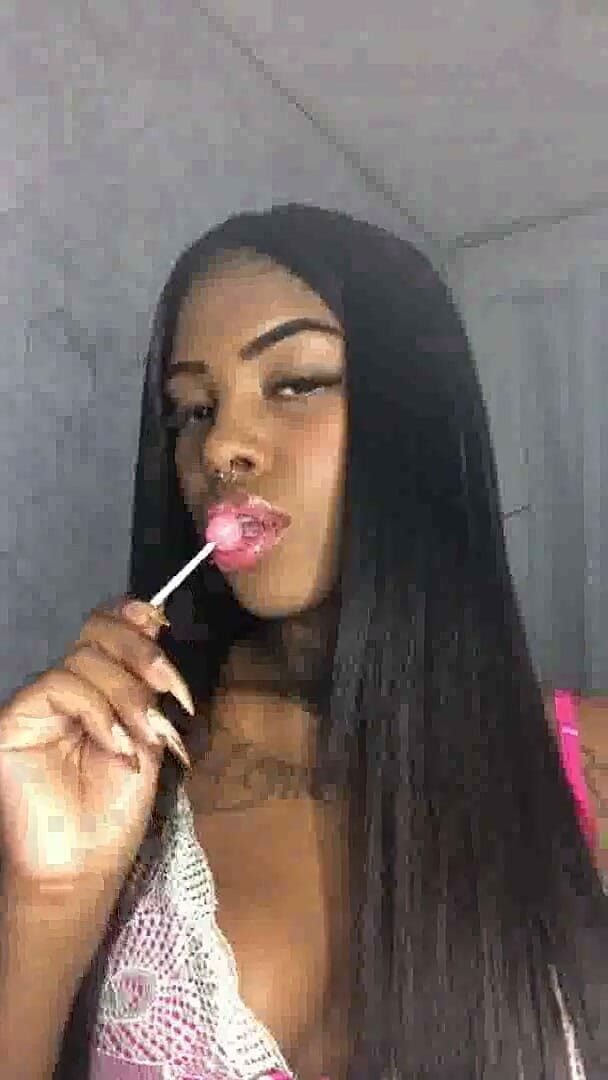 Solo Austria: Ebony Pearl Lolipop Teasing!