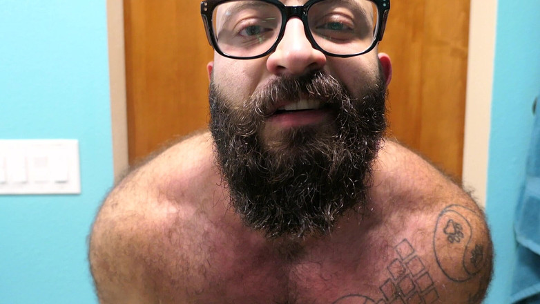 TripleXTransMan: Alfa-spier pronken