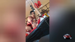 HollyCox: Mengongkek Sambutan Perayaan