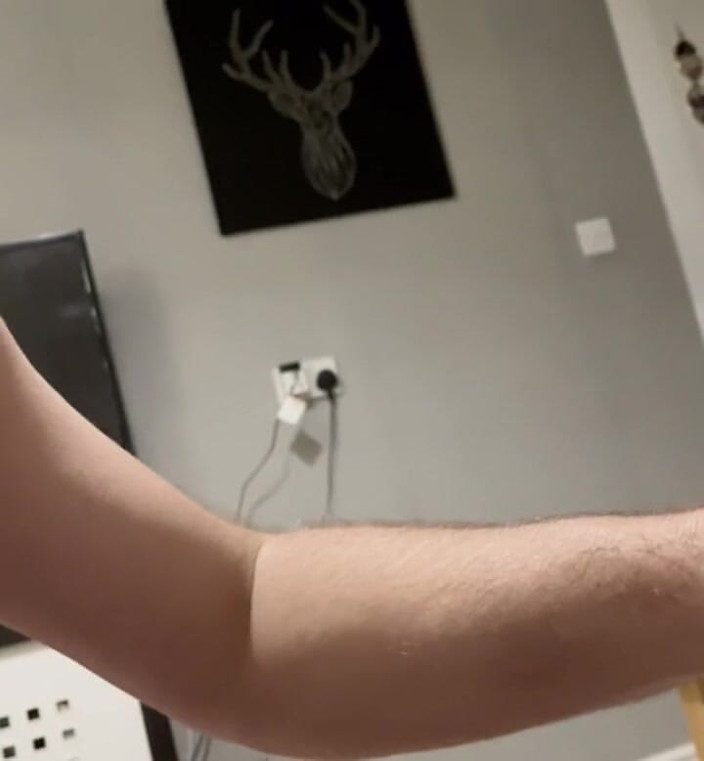 GlennandSonny: Hot Sofa Fuck