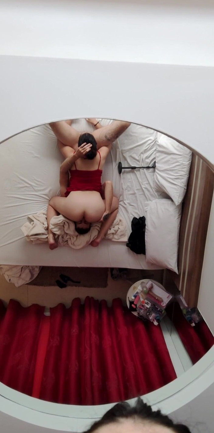 Debora Mendes: 69 з молодою латиноамериканкою