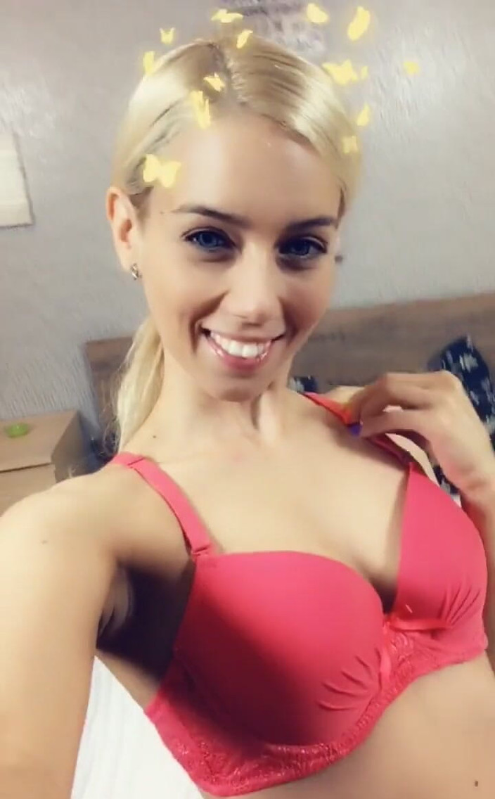 Nesty: Čas natáčení ve spodním prádle