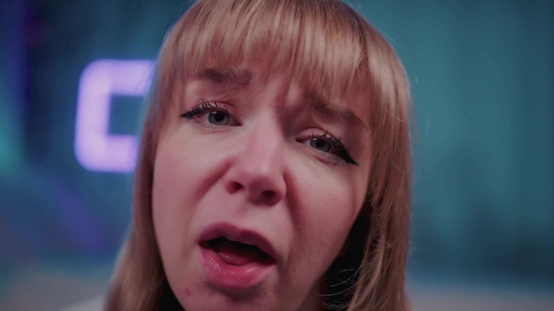 Jolie Lyon: Sousedova záležitost s tvou nevlastní dcerou