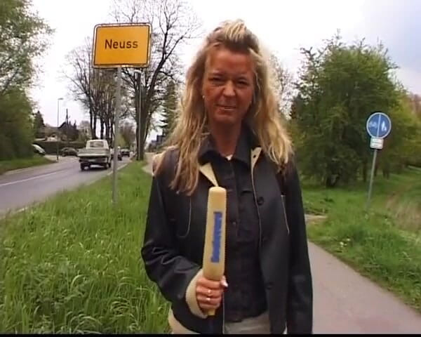 German's MILF: Velká prsa německá macecha dostala velký výstřik na kozy
