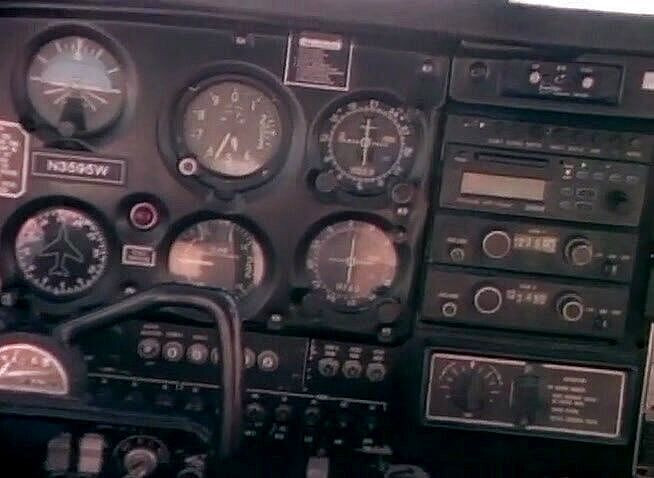 Alfacontent: Blonďatá holka vystříkaná na kozy poté, co úžasně kouřila