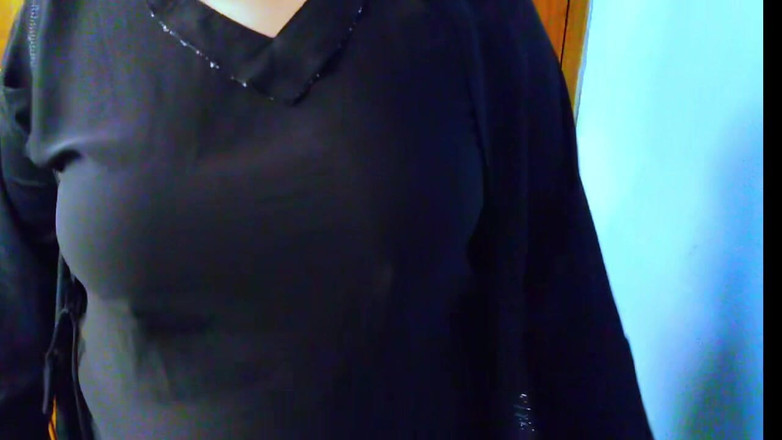 Aria Mia: 대학 가기 대신 자위할 때 핫한 아름다운 아랍 이복 누이를 따먹어