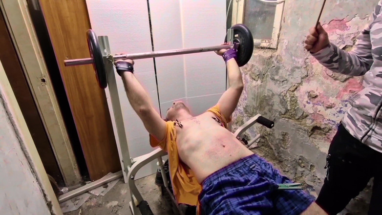 Skaterguy: Bench Press