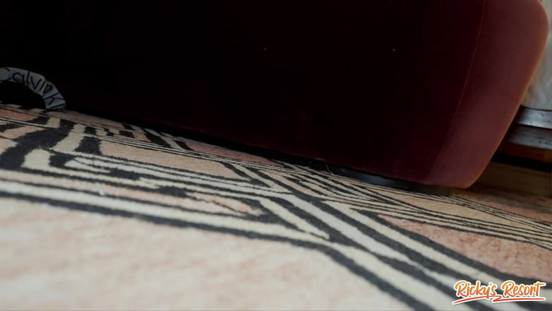 Ricky's Resort: Ari Alectra Episode