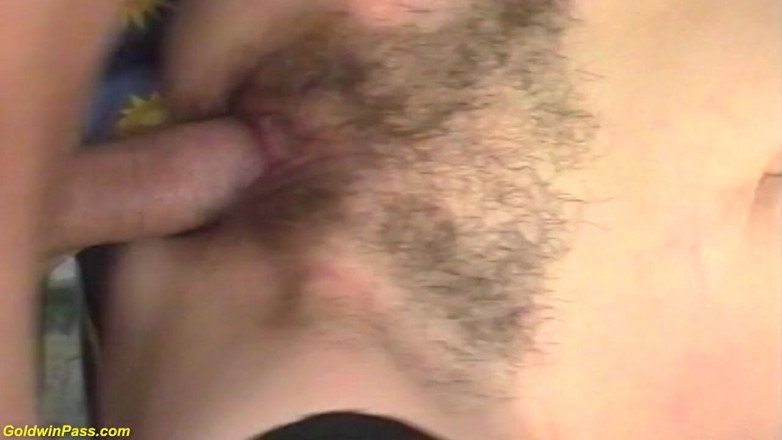 Look I am Hairy: 毛深い72歳の継母荒いお尻めちゃくちゃ