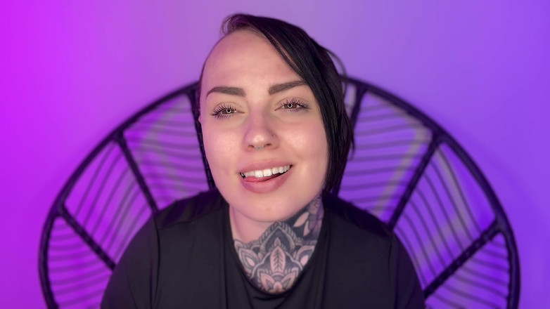 Miss Valentina: Ballbusting en neuken