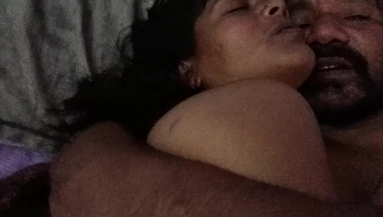 Kirankirati: O Dono da Garganta Tremeu no Túmulo dos Kamwali e...