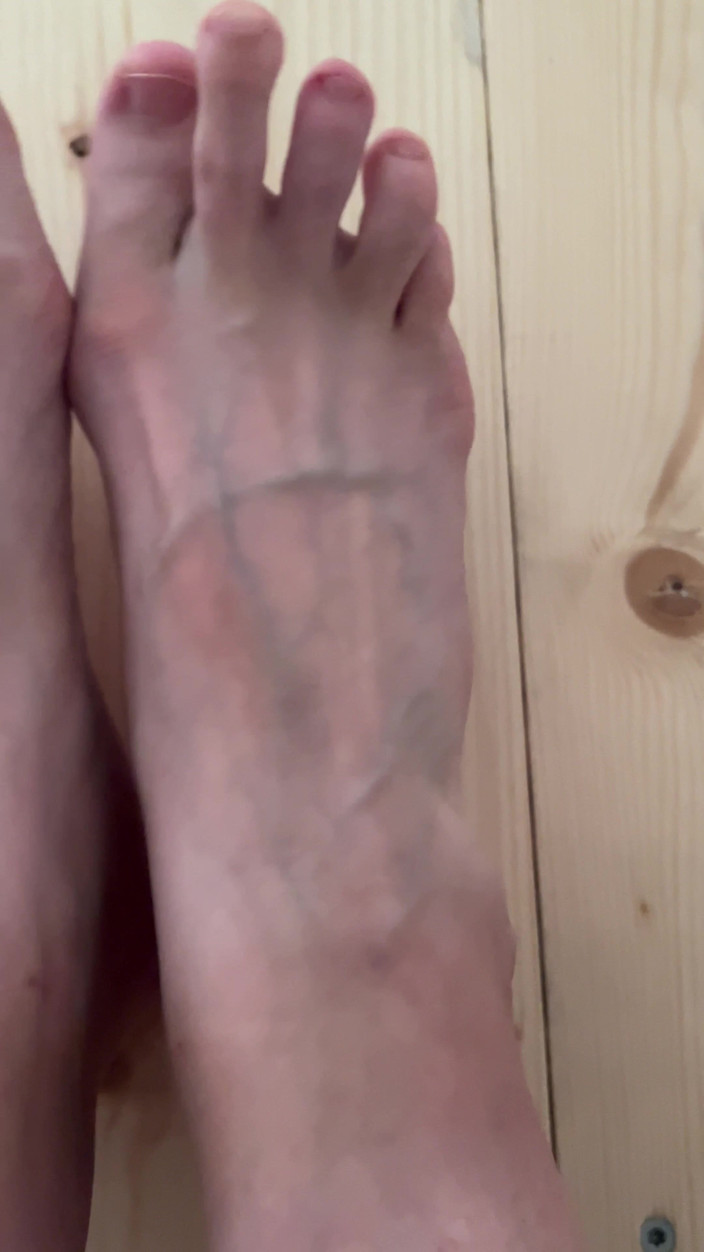 Feet: Camminare a Piedi Nudi