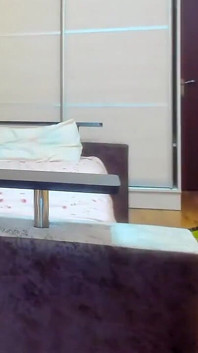 Sexy Myla_angel Dansează striptease în rochie roșie, Spreads, Degete, se joacă cu pizda ei și țâțele!