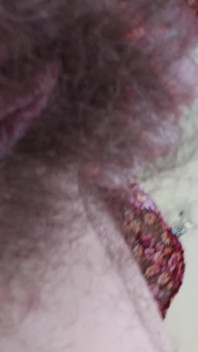 Brincando Com Um Absorvente Interno Em Um Close-up Peludo