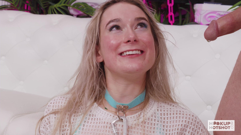 Hookup Hotshot: Atemberaubende Thea summers kann nicht genug hardcore-oralsex bekommen!