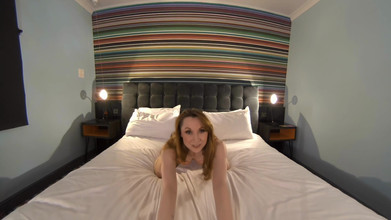 BangAfan: Femme infidèle - hôtel hardcore - Lily rencontre un vieux dans un...