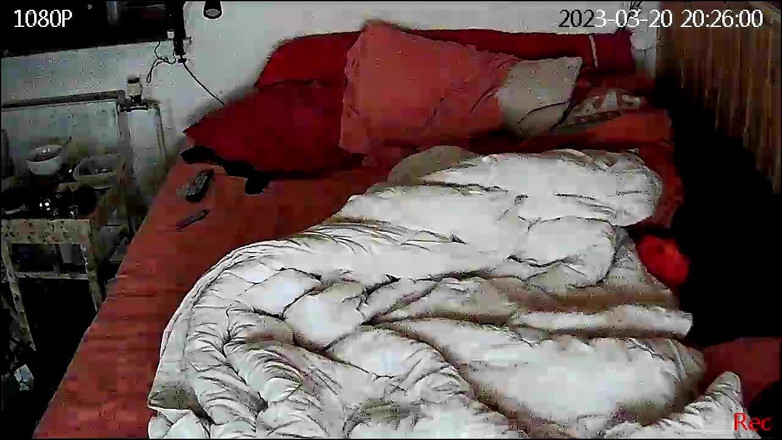 KittieNoOne: Bị bắt quả tang đang quay video