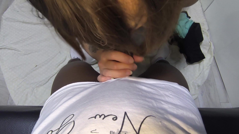 CardiC: Дивовижний мінет - подруга сіссі збудує мій член для мінету