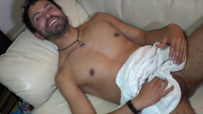Gaybareback: Ріммінг латиноамериканський перед кремпаєм