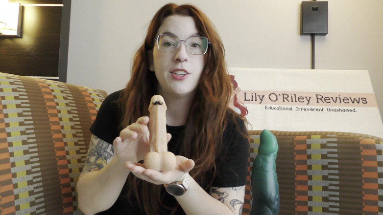 Lily O'Riley: 배드 드래곤에서 스핏파이어의 NSFW 검토