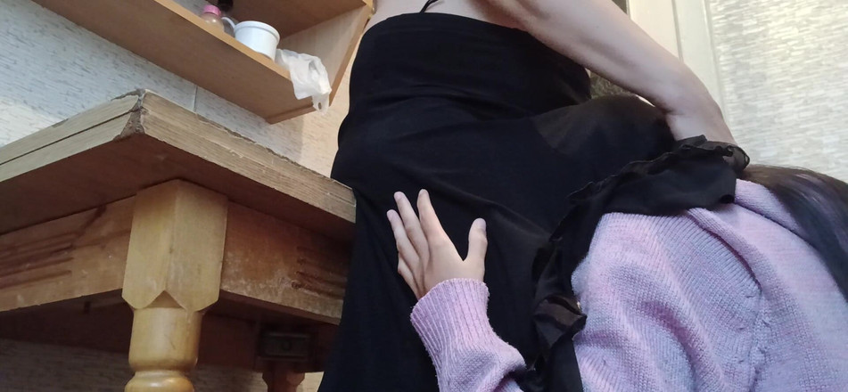 Lesbian-candys: Il mio ragazzo mi ha beccato con sua madre, ma...