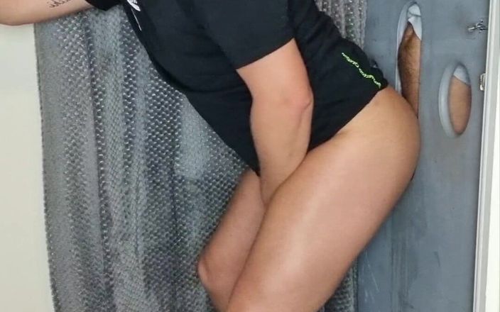 gaynaughtywelsh: Ehemann hat mich am gloryhole catfished