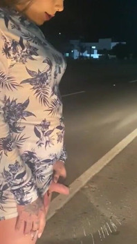 Kencing di lebuh raya