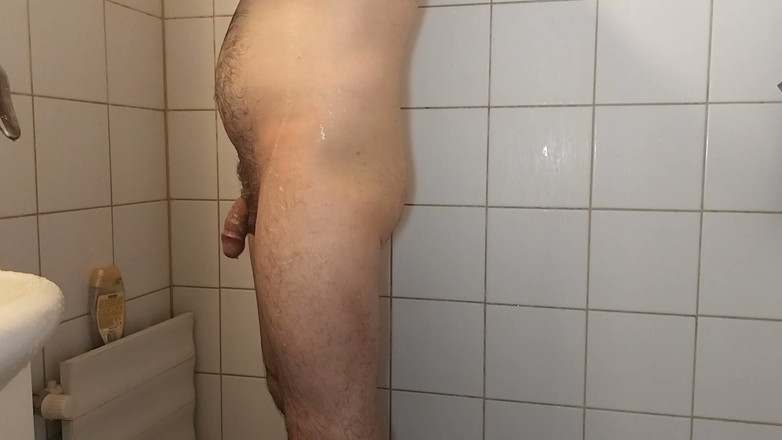 Uhri: Harige homo douchen