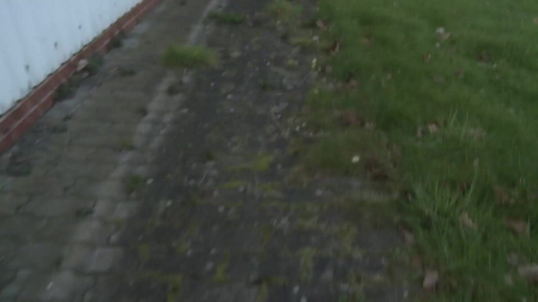 Old & Young: Nam een slet mee naar huis en we neukten haar...