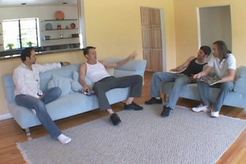 Nikky Thorne's Amateur Teen Casting: Geiles teen-mädchen bekommt drei harte schwänze, um mit ihnen zu...