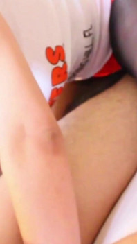 Hooters se fut și ia muie în ciorapi din nailon