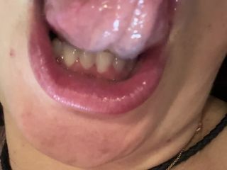 LarisaCum: Bright and Hot Brunette Mouth Fetish