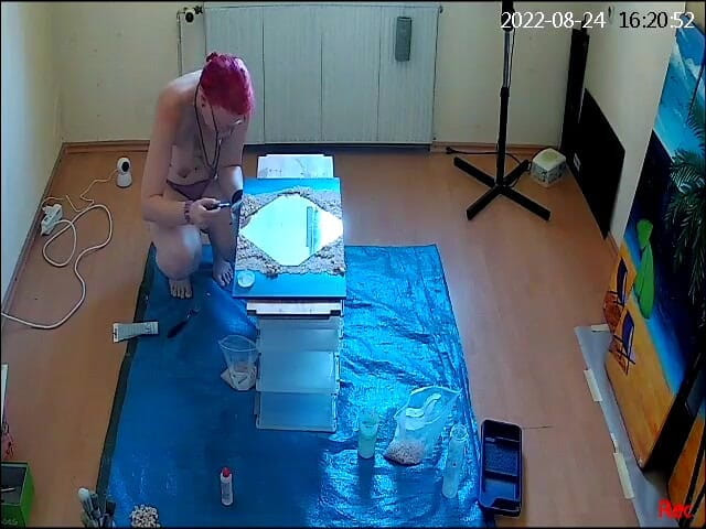 KittieNoOne: Kittienoone과 벌거벗은 예술 작품 (시리즈)