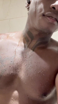 One Full Length Video/feeding Coming Out Tomar