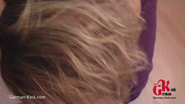 German Kink: Perforada alemana milf consigue analmente perforada en primer plano - parte 1