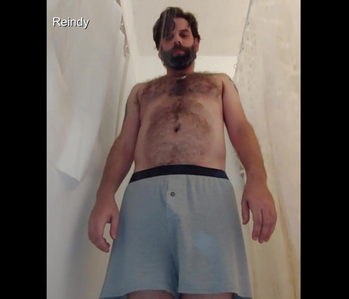 Reindy Andy: Playing with My Piss and Cumming in the Shower