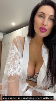 La miLF sensuale ti succhia