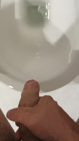 Rob88xxx888: Big dick sborra gay