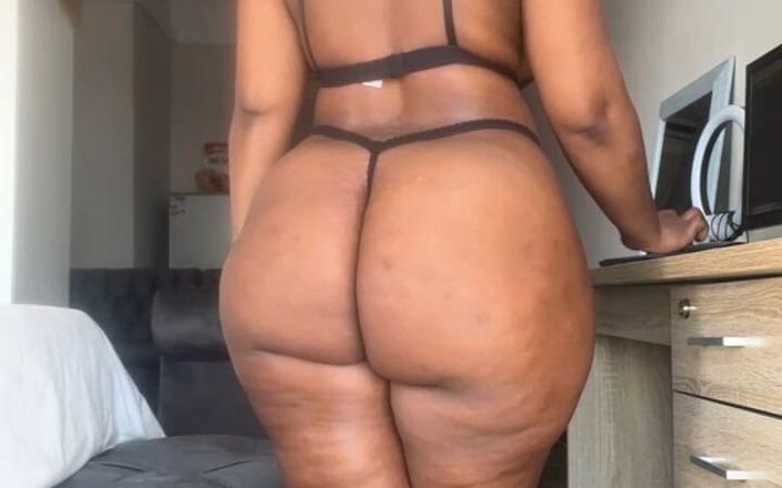 Big black clapping booties: Trek je af aan mijn gigantische kont, klappend in sexy...