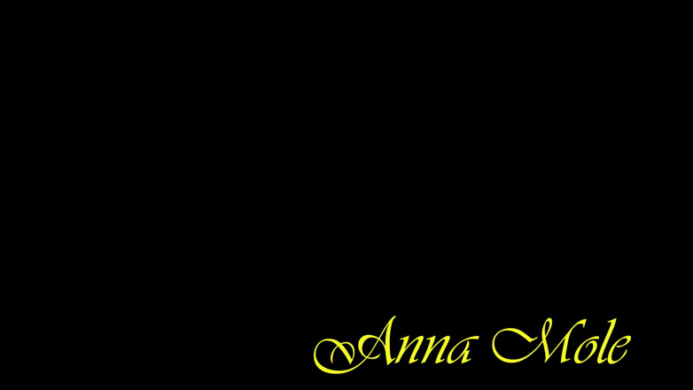 Anna Mole: 자위로 맥동하고 오르가즘 Anna Mole의 끝까지 팽창하는 보짓물과 끈적끈적한 보지